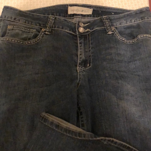 Women’s jeans size 14 by fashion bug - Picture 3 of 4